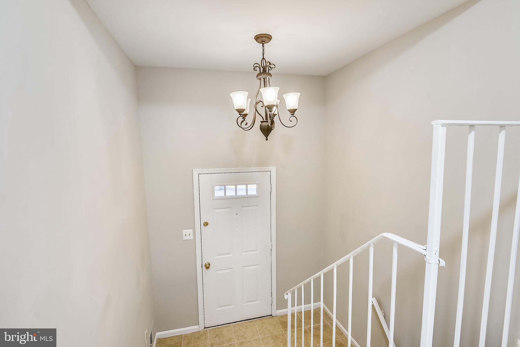 8106 Rhodell Lane Springfield, VA 22153 - Photo 2 of 48 Foyer
