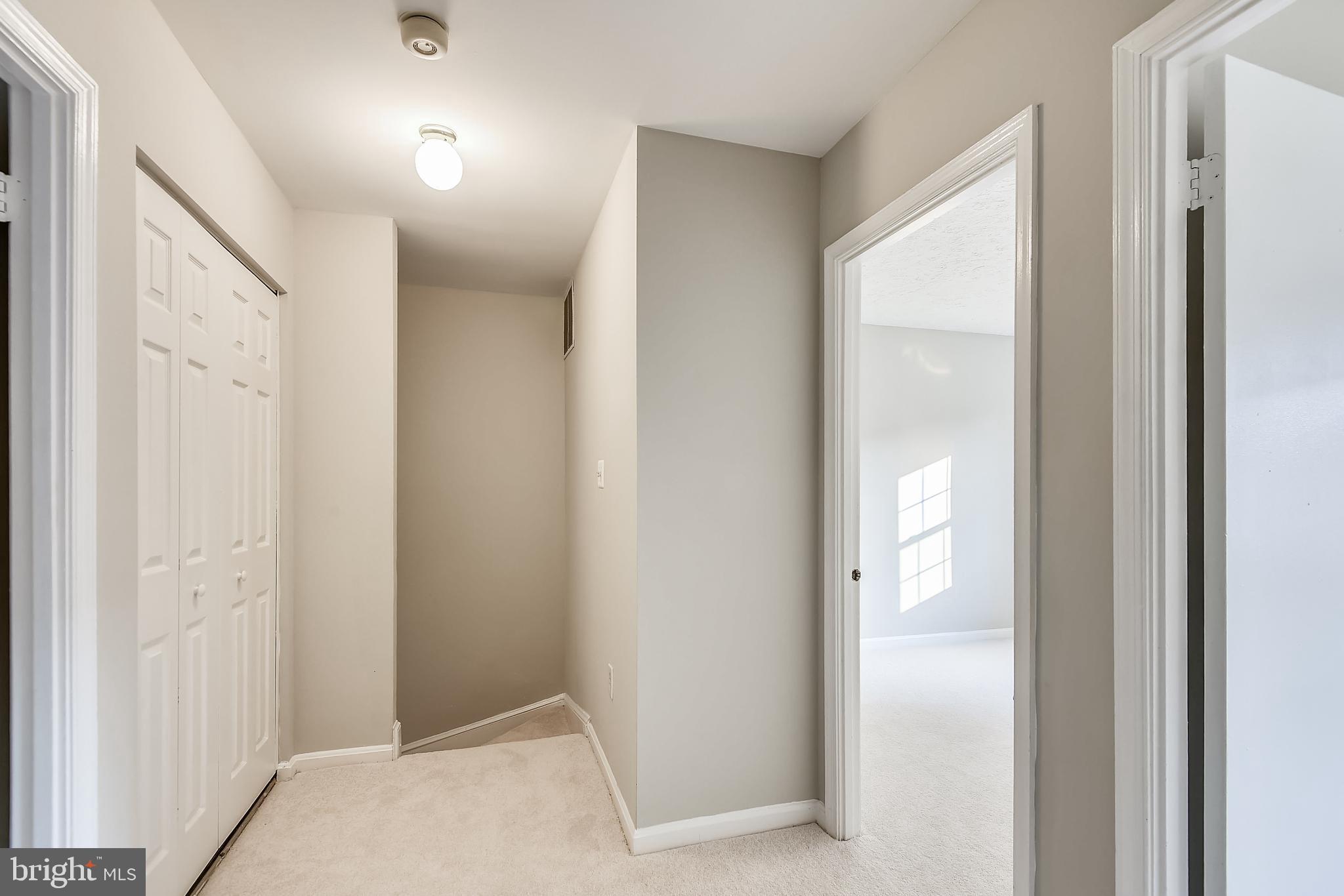 8106 Rhodell Lane Springfield, VA 22153 - Photo 14 of 48 Upper Level Foyer