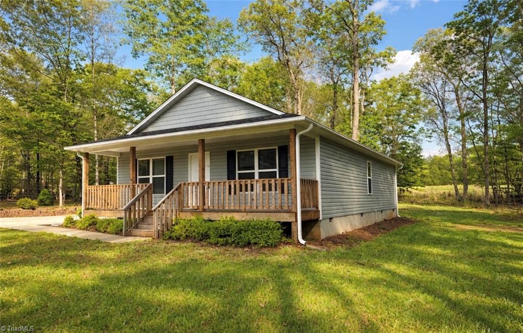 831 Briggs Road Lexington, NC 27292 - Photo 2 of 14