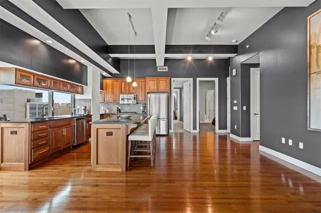 $495,000 | 1101 Walnut Street, Unit 1901, Kansas City, MO 64106