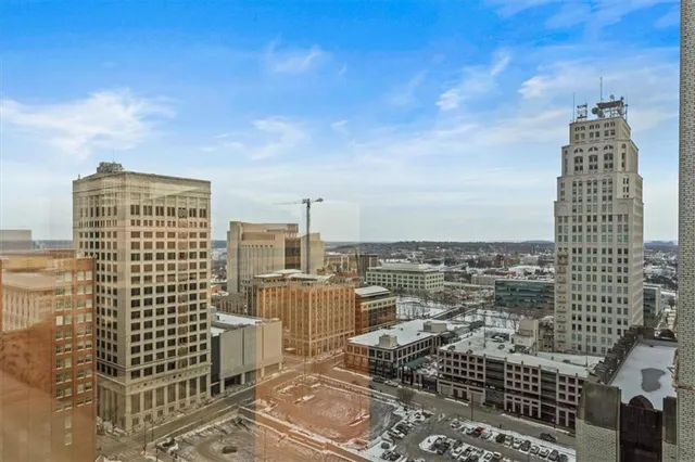 $495,000 | 1101 Walnut Street, Unit 1901, Kansas City, MO 64106