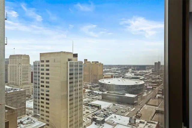$495,000 | 1101 Walnut Street, Unit 1901, Kansas City, MO 64106