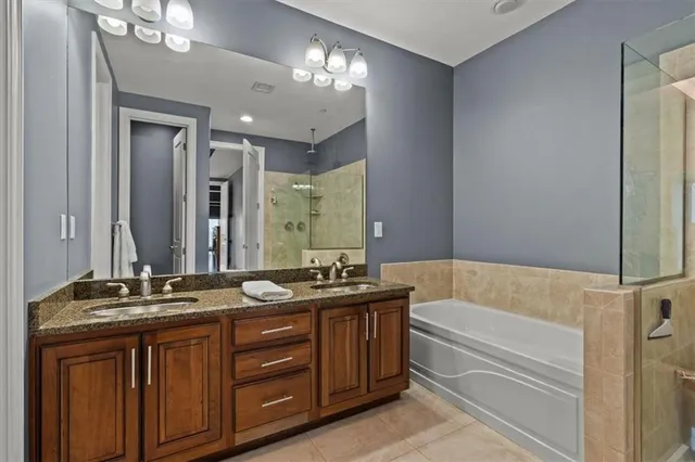 $495,000 | 1101 Walnut Street, Unit 1901, Kansas City, MO 64106