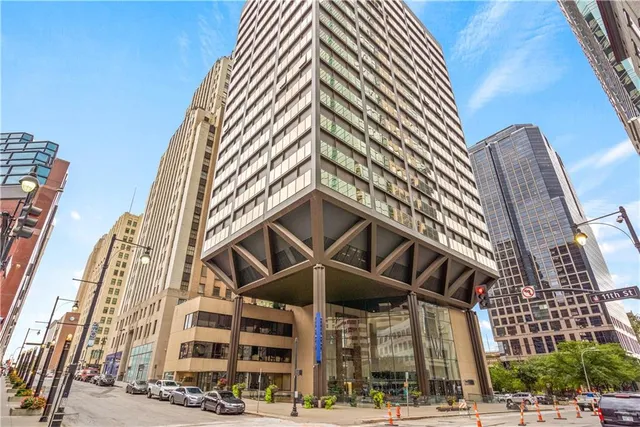 $495,000 | 1101 Walnut Street, Unit 1901, Kansas City, MO 64106