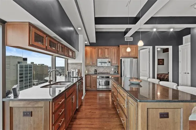 $495,000 | 1101 Walnut Street, Unit 1901, Kansas City, MO 64106