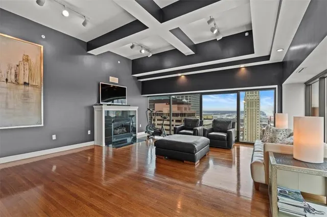 $495,000 | 1101 Walnut Street, Unit 1901, Kansas City, MO 64106