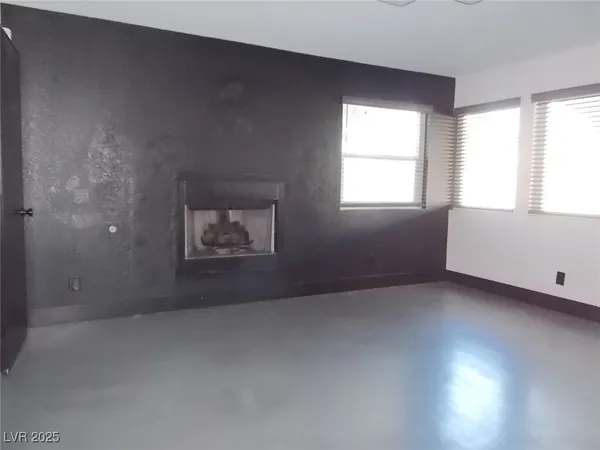 $2,799 | 1506 Champagne Circle, Las Vegas, NV 89119