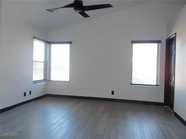 $3,300 | 1506 Champagne Circle, Las Vegas, NV 89119