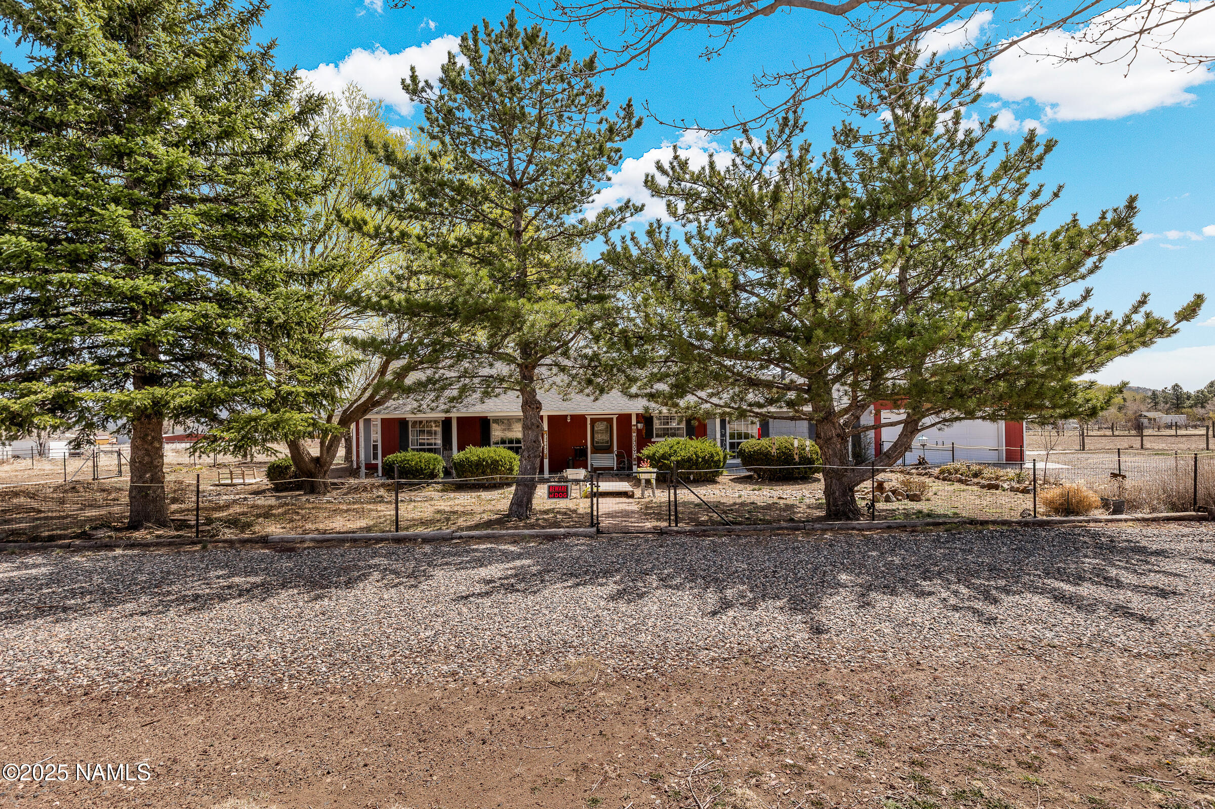 11095 Rodeo Road Flagstaff, AZ 86004 - Photo 3 of 35 11095 N Rodeo Dr.-12