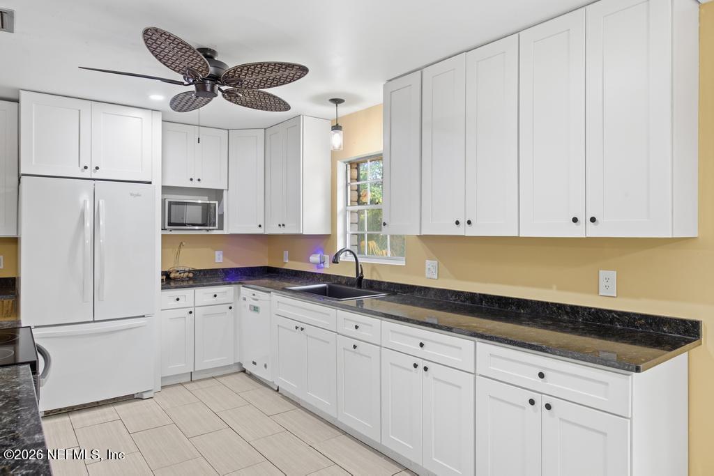 2319 Mills Road Jacksonville, FL 32216 - Photo 18 of 32 Kitchen