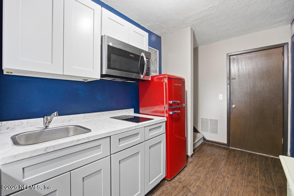 2319 Mills Road Jacksonville, FL 32216 - Photo 28 of 32 Second kitchen