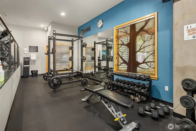 $325,000 | 1610 Belmont Avenue, Unit 606, Seattle, WA 98122