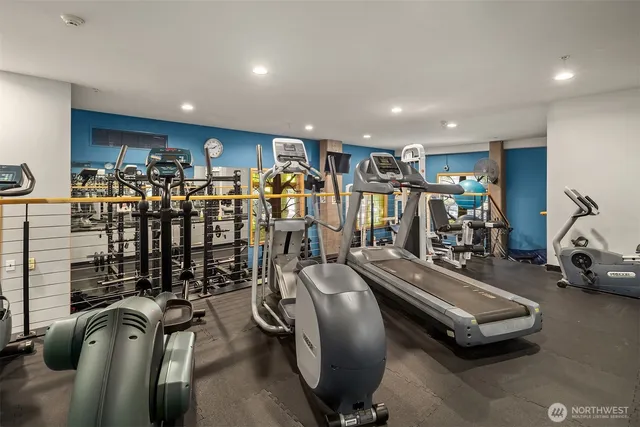 $325,000 | 1610 Belmont Avenue, Unit 606, Seattle, WA 98122