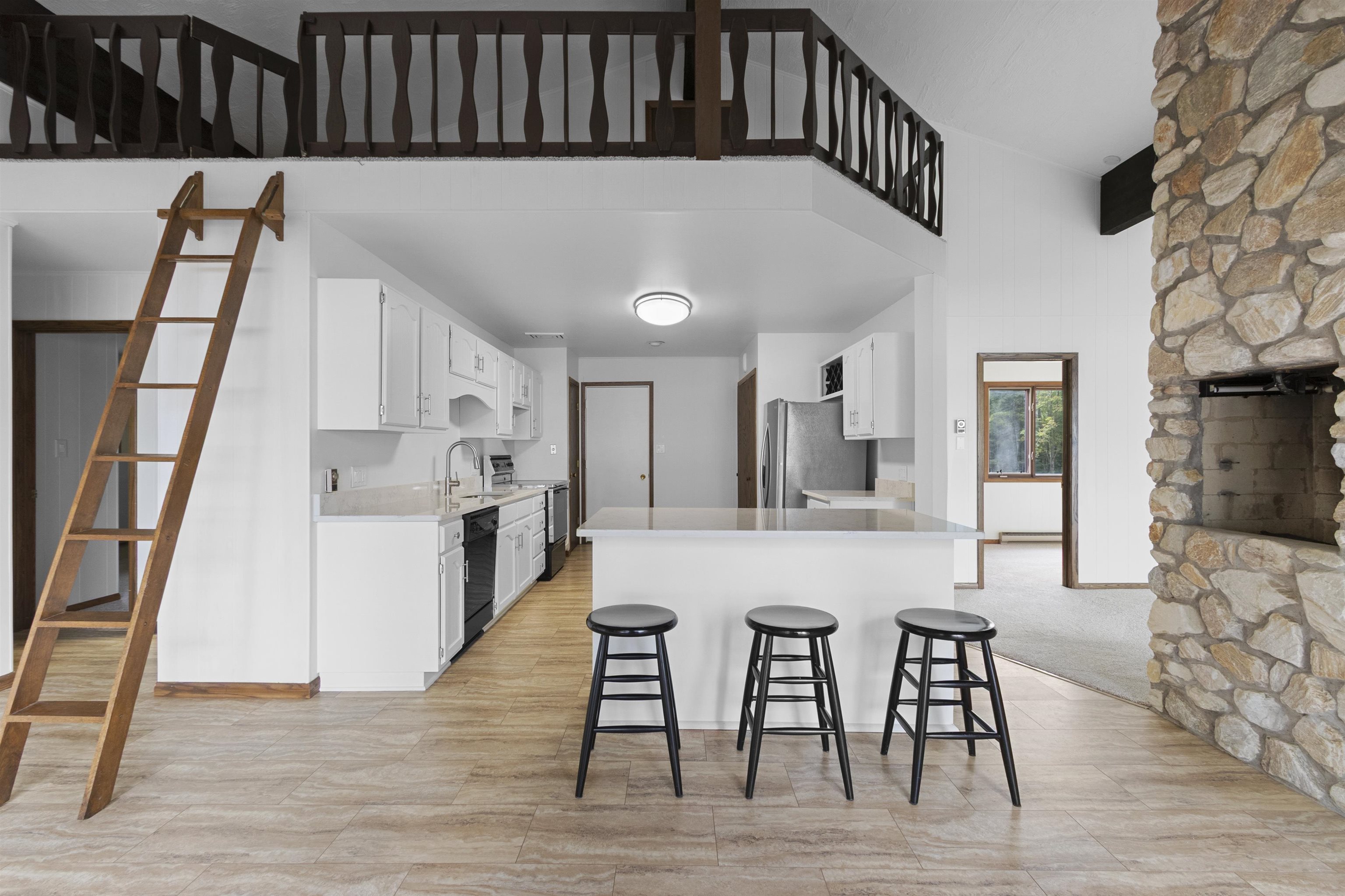 W5790 Point Lane Crivitz, WI 54114 - Photo 25 of 76