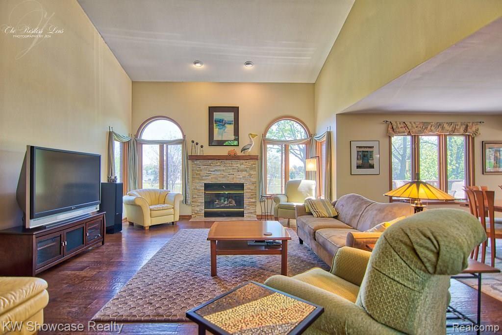 3348 Benstein Road Commerce Township, MI 48382 - Photo 8 of 40 Great room- open and bright with new Hickory hardwood floors