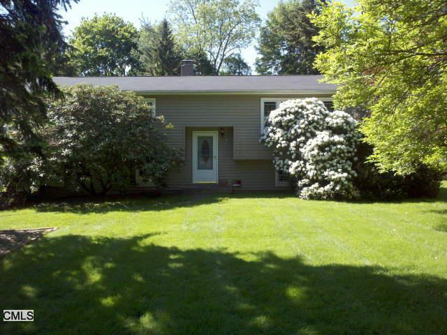 4 Lincoln Road Newtown, CT 06470 - Photo 1 of 1 a view of backyard with garden