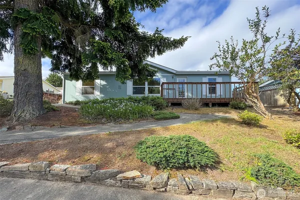 $349,950 | 2532 West 16th Street, Port Angeles, WA 98363