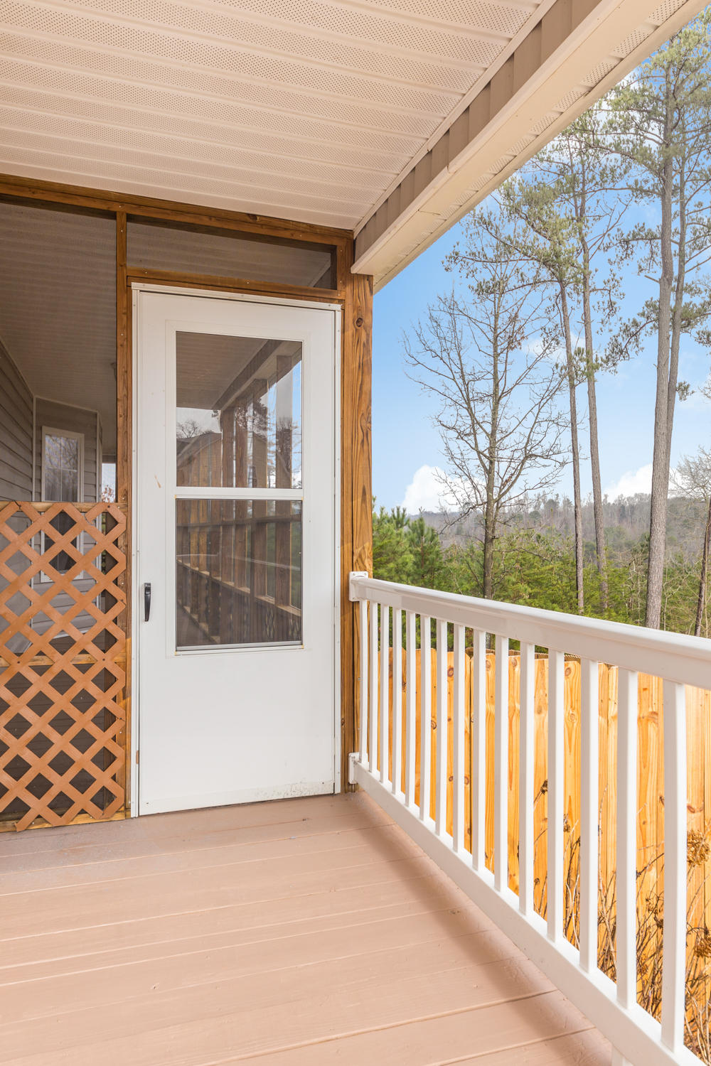 6459 Rim Crest Lane Harrison, TN 37341 - Photo 17 of 28 6459_Rim_Crest_Ln_007
