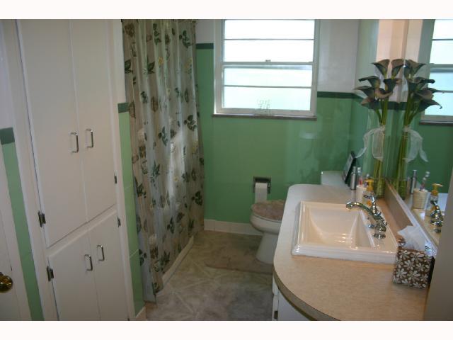 3545 Redding Road Upper Arlington, OH 43221 - Photo 12 of 13 Gallery Image 12