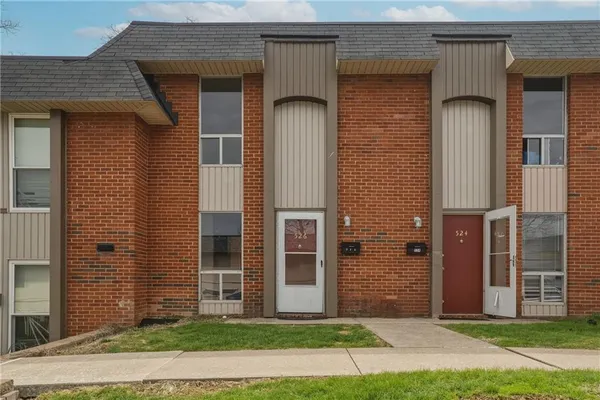 $135,000 | 526 College Park Drive, Coraopolis, PA 15108