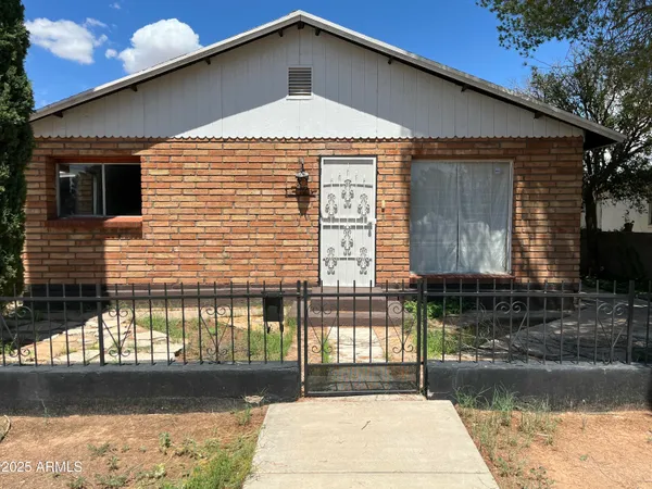 $199,900 | 1324 6th Green Street, Douglas, AZ 85607