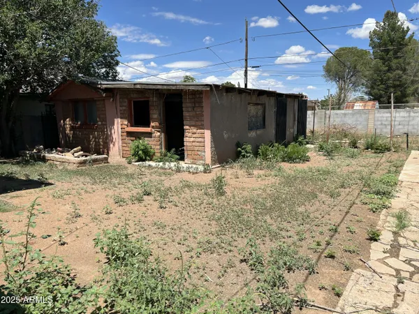 $199,900 | 1324 6th Green Street, Douglas, AZ 85607