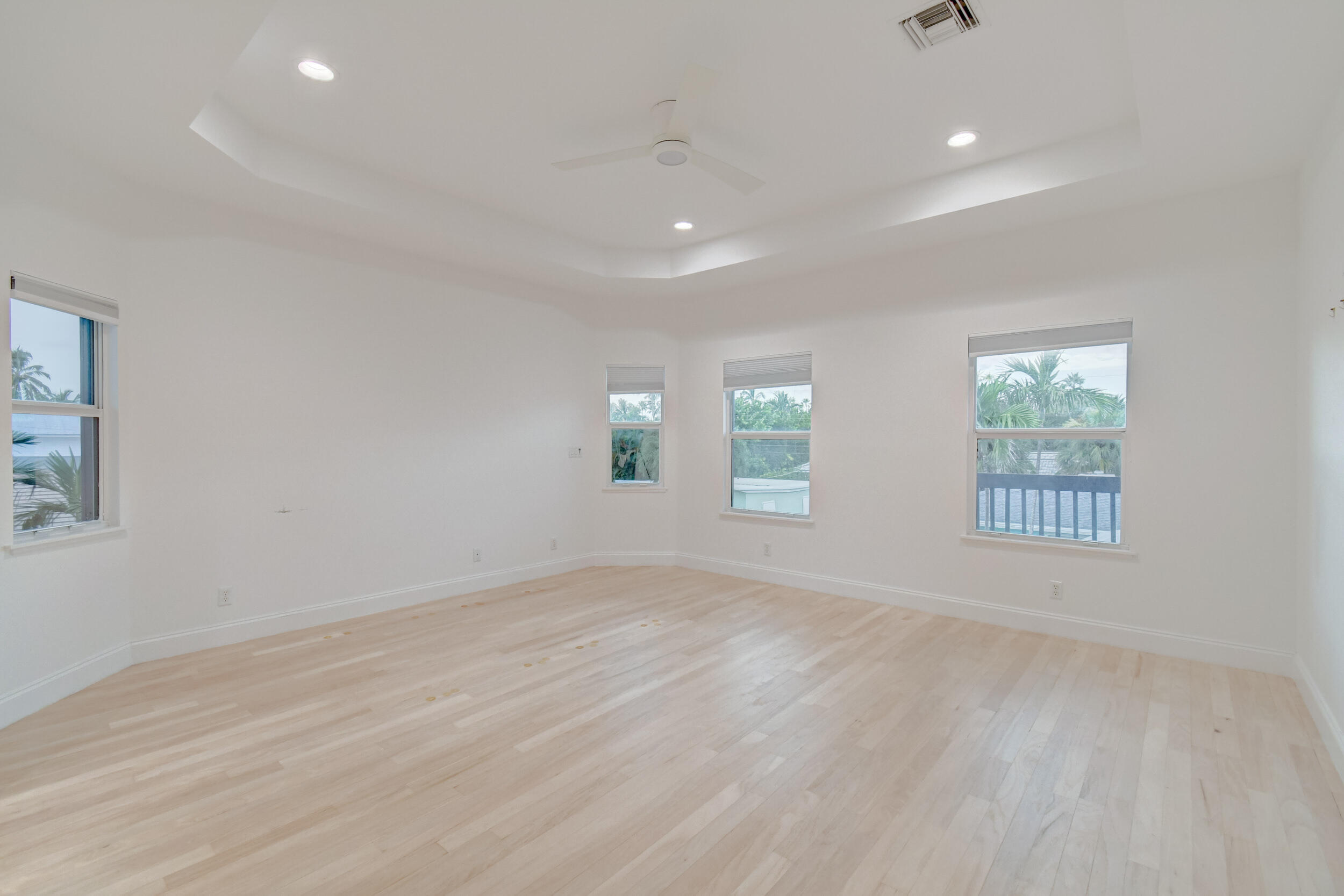 21 Oceanview Drive, Unit C Ocean Ridge, FL 33435 - Photo 4 of 41 -
