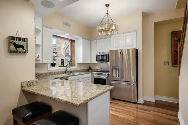 $1,150,000 | 6316 North Magnolia Avenue, Chicago, IL 60660