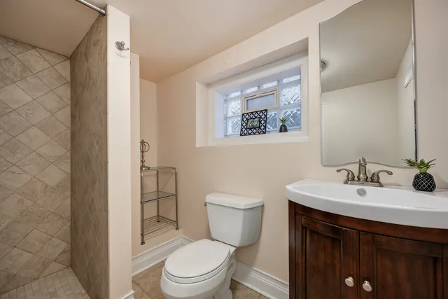 $1,150,000 | 6316 North Magnolia Avenue, Chicago, IL 60660