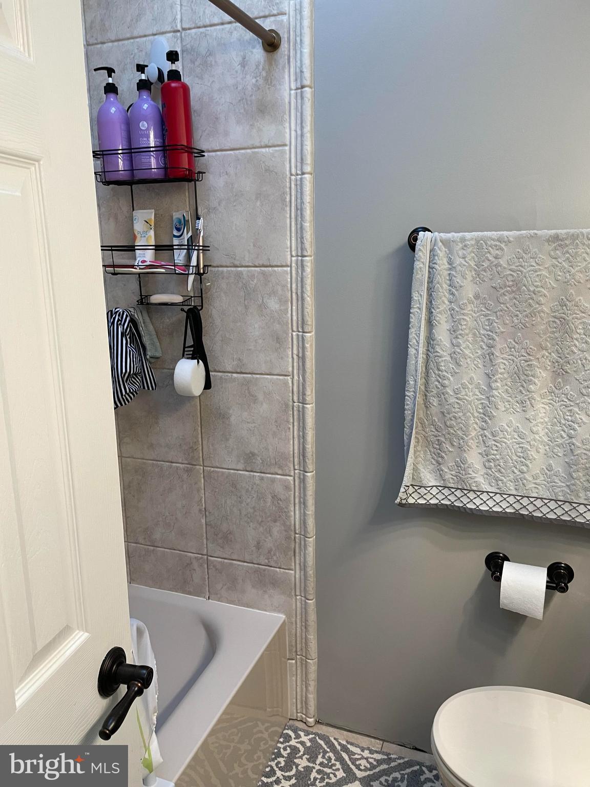 3624 Newberry Road Philadelphia, PA 19154 - Photo 5 of 7 Gallery Image 5