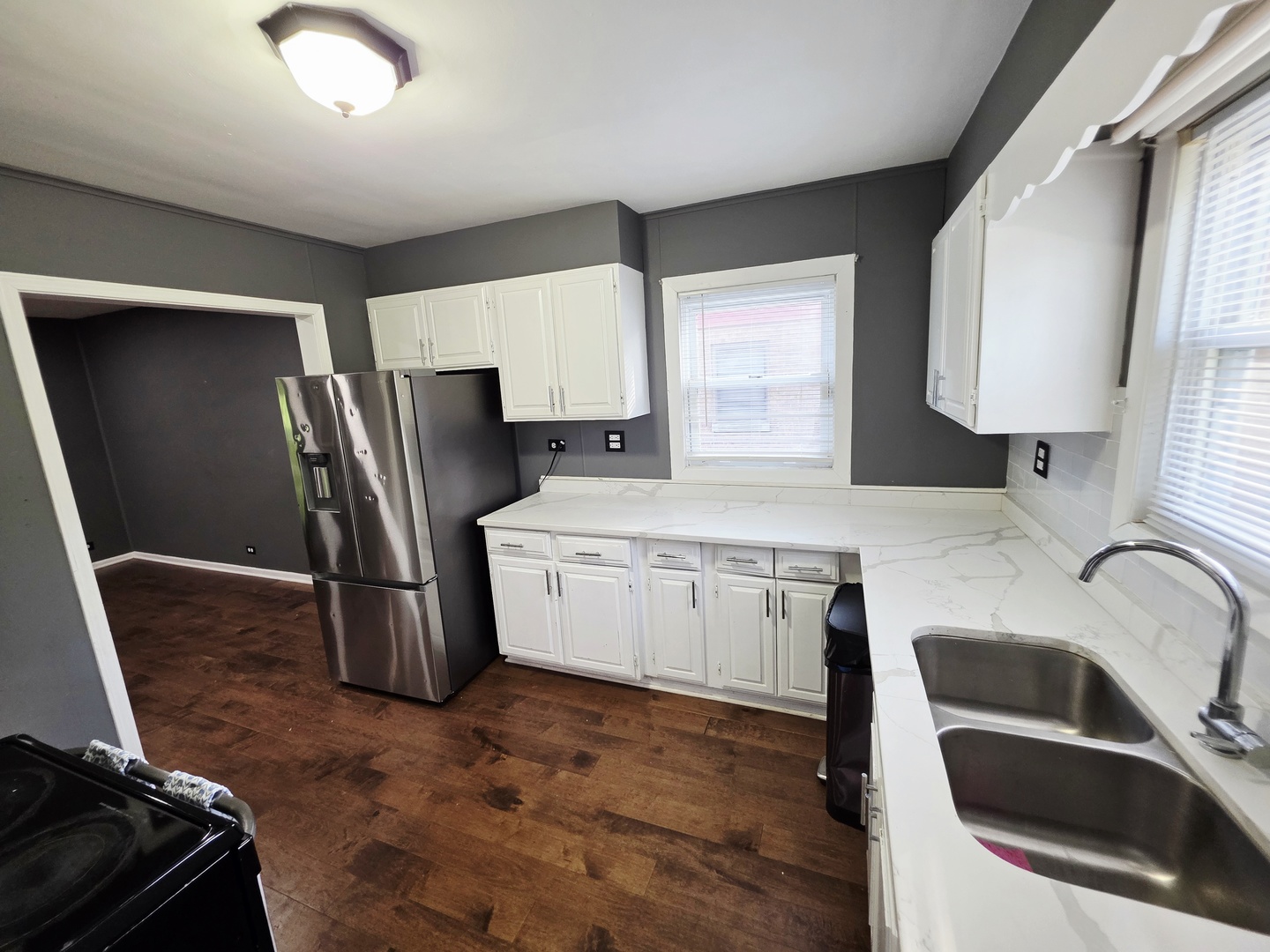 2205 Downey Road Homewood, IL 60430 - Photo 2 of 21