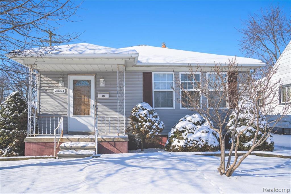 22005 David Avenue Eastpointe, MI 48021 - Photo 1 of 19