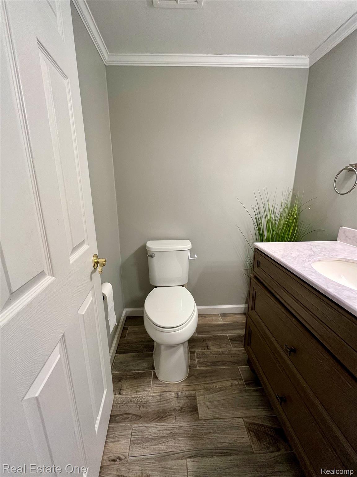 1403 Oakbrook E Drive, Unit 93 Rochester, MI 48307 - Photo 21 of 27