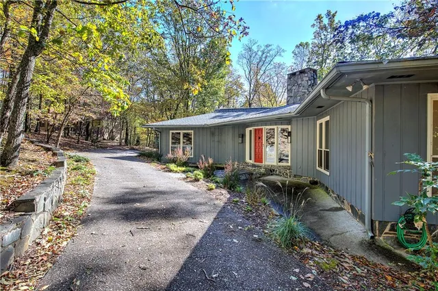 $650,000 | 450 Little Hendricks Mountain Road, Jasper, GA 30143