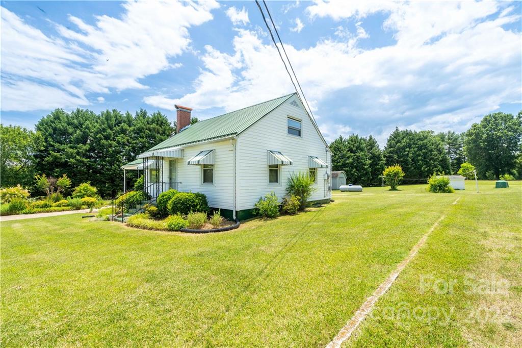 3053 East Maiden Road Maiden, NC 28650 - Photo 19 of 28 Gallery Image 19