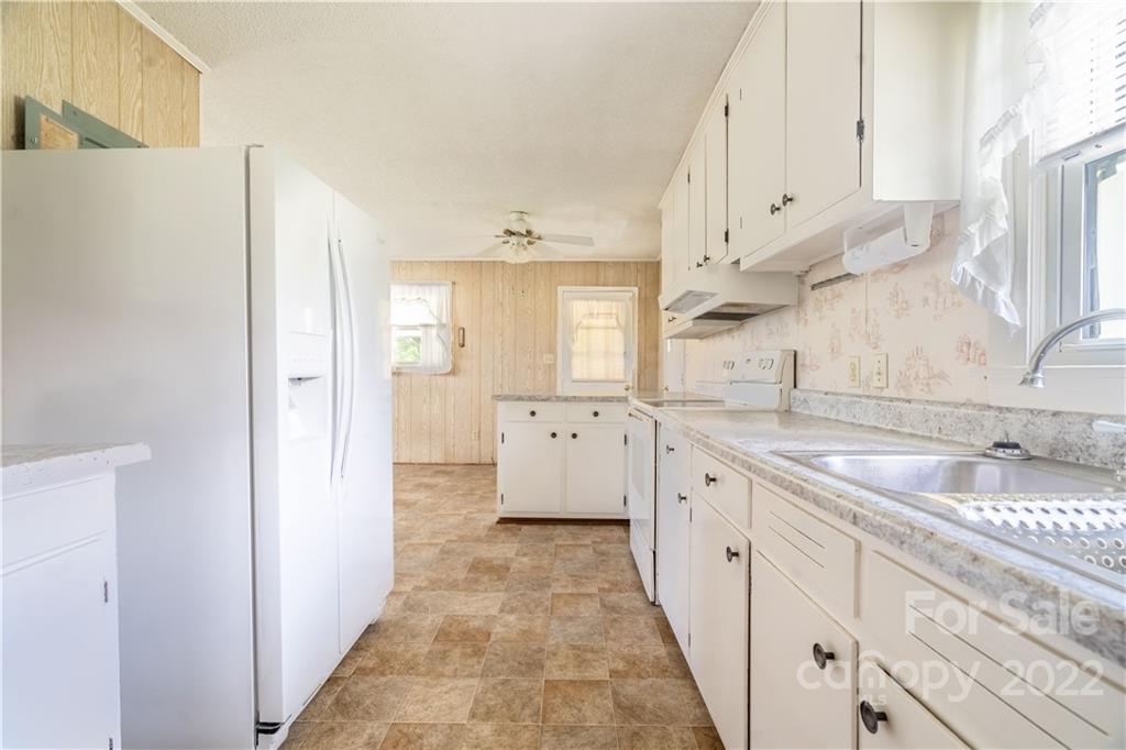 3053 East Maiden Road Maiden, NC 28650 - Photo 4 of 28 Gallery Image 4