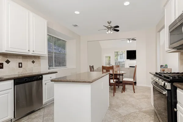 $2,700 | 174 South Winterport Circle, The Woodlands, TX 77382