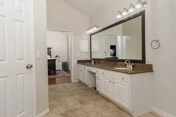 $2,700 | 174 South Winterport Circle, The Woodlands, TX 77382