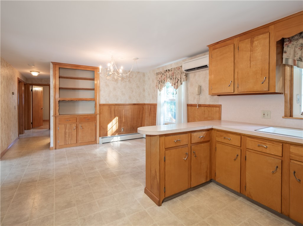 77 Drybrook Road Warwick, RI 02889 - Photo 9 of 32 Gallery Image 9
