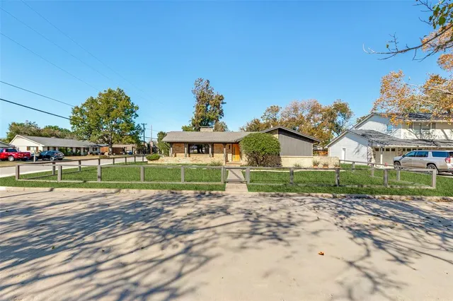 $3,500 | 611 West Sycamore Street, Celina, TX 75009