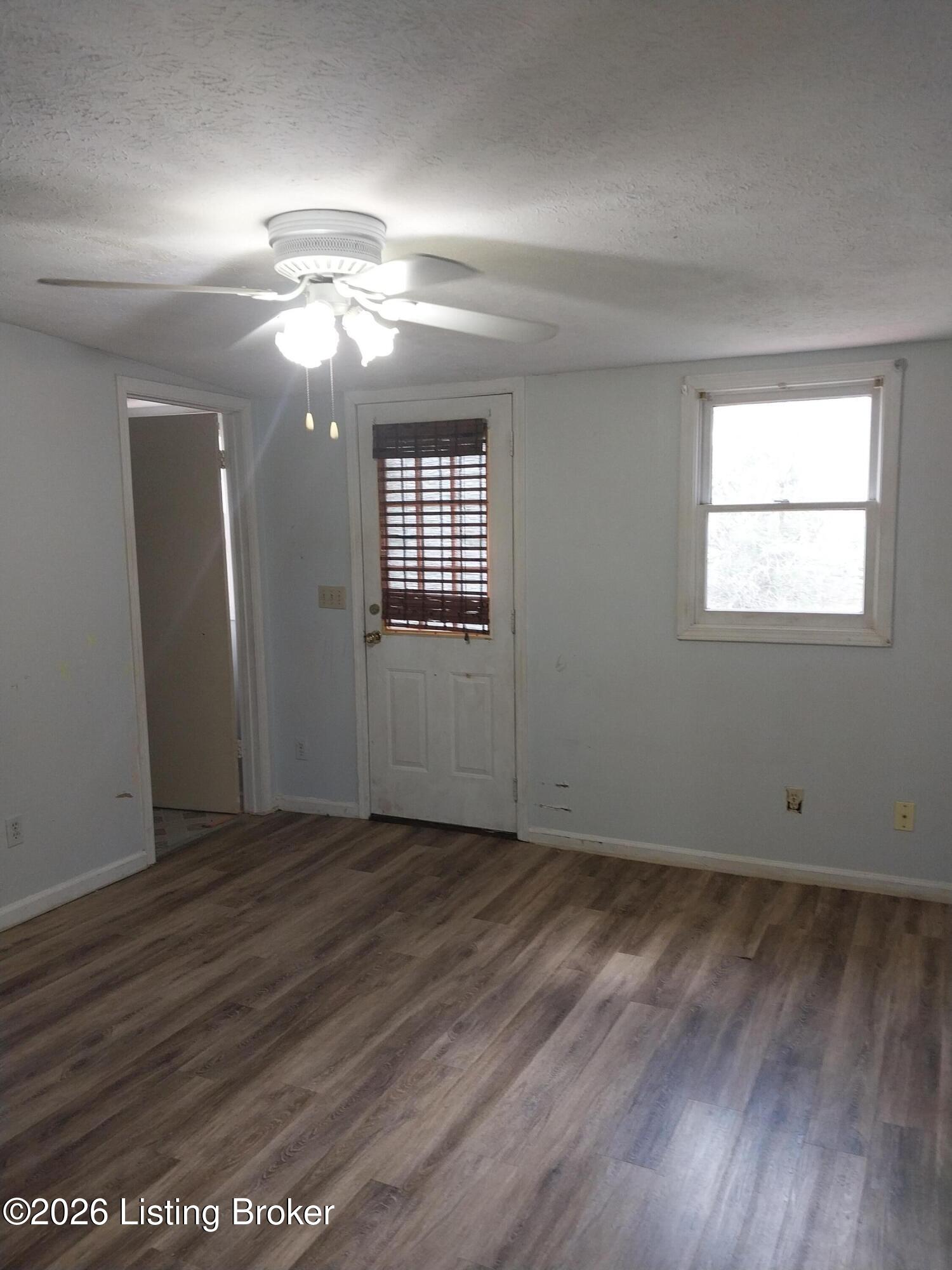 4105 Chenoweth Run Road Louisville, KY 40299 - Photo 18 of 23 20260401_123332