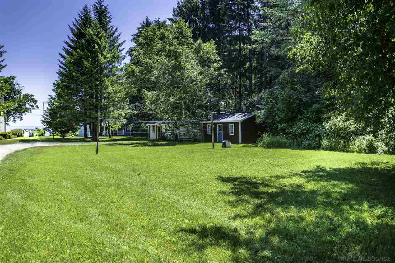 4489 Lakeshore Road Lexington, MI 48450 - Photo 28 of 38
