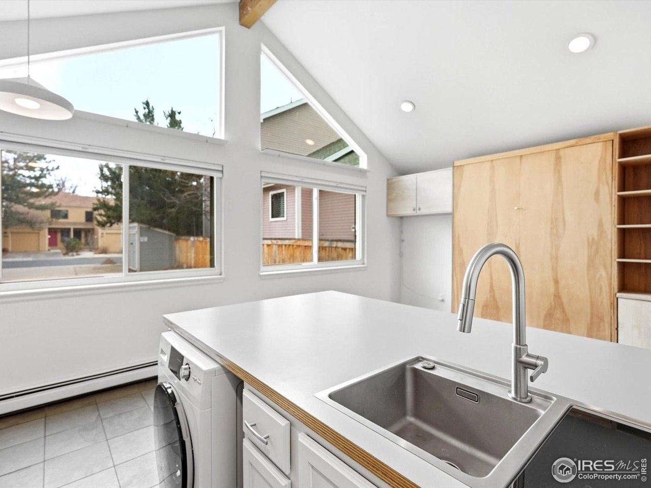 4855 Edison Avenue, Unit A Boulder, CO 80301 - Photo 19 of 44 South facing windows