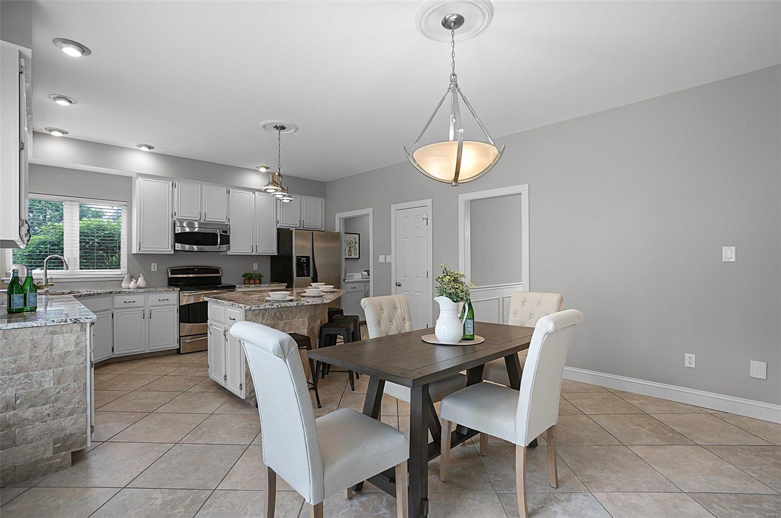 553 Malinmor Drive Weldon Spring, MO 63304 - Photo 16 of 54