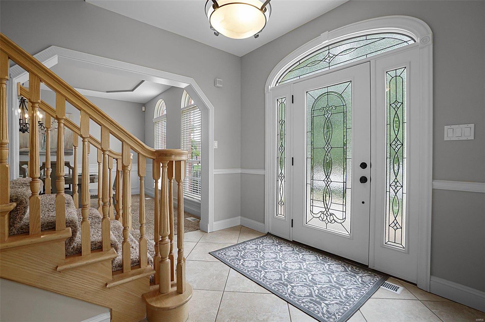 553 Malinmor Drive Weldon Spring, MO 63304 - Photo 3 of 54