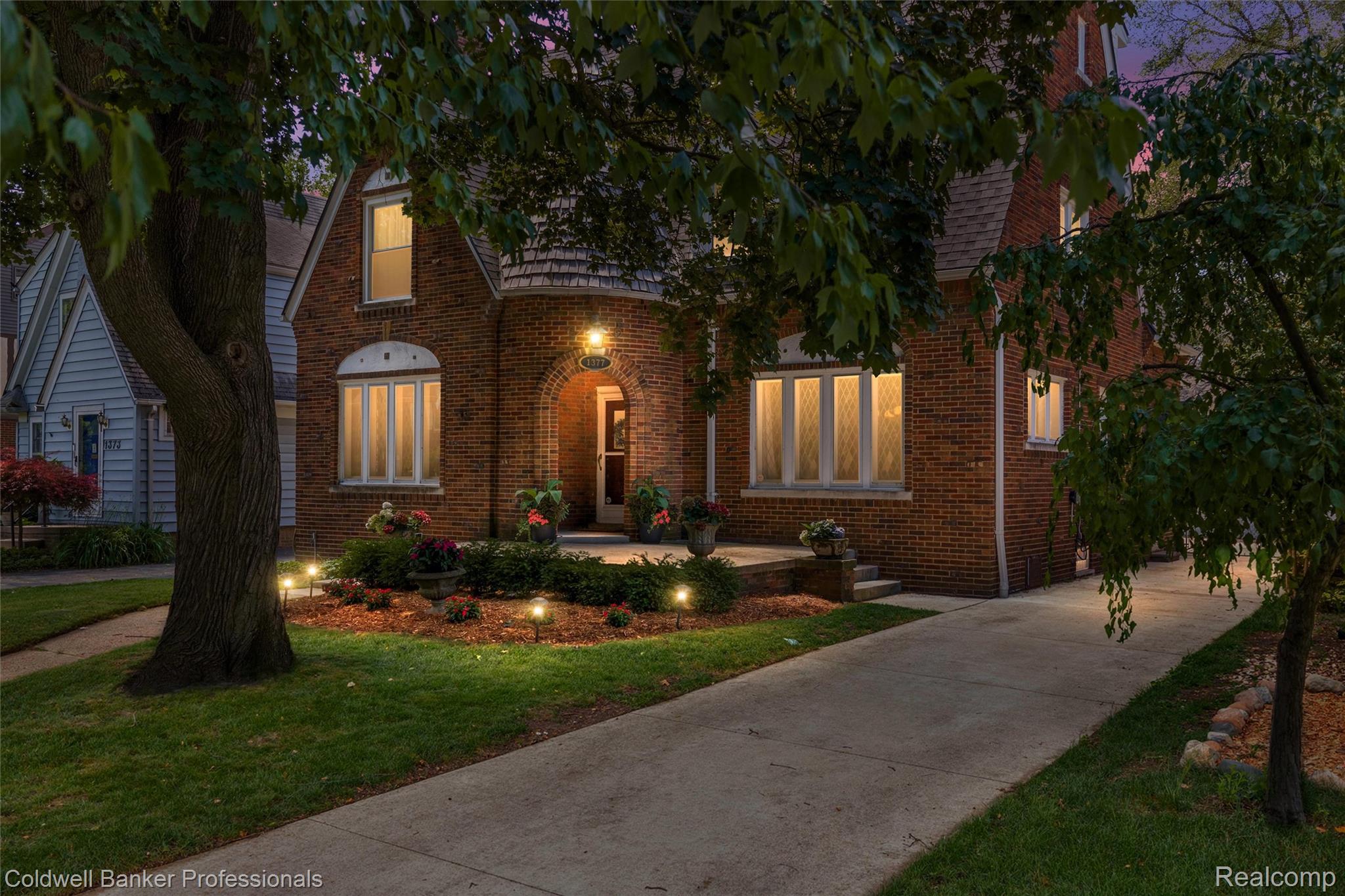1377 Harvard Road Grosse Pointe, MI 48230 - Photo 2 of 74