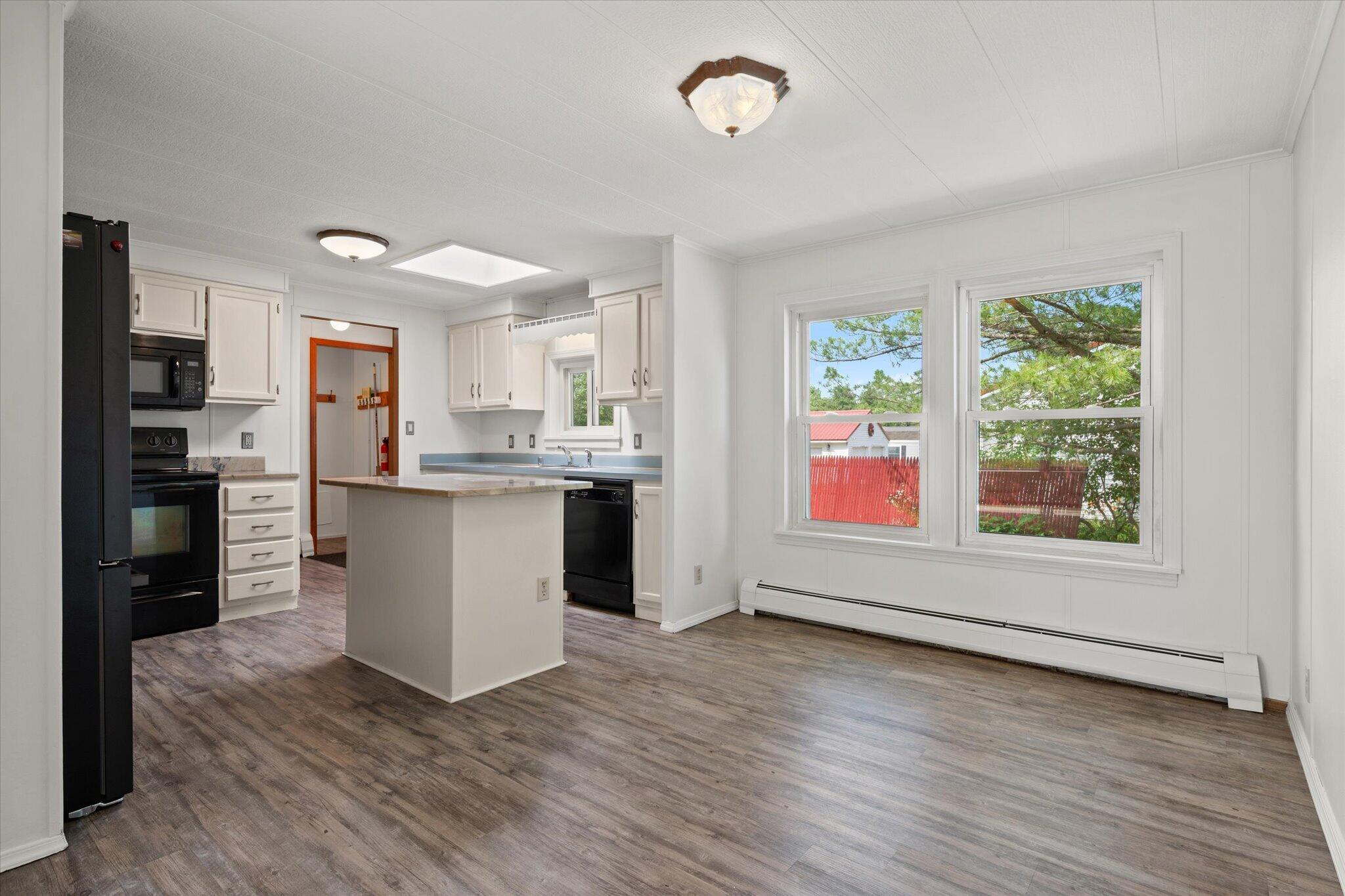 47 Shepherd Drive Bangor, ME 04401 - Photo 14 of 43 Dining