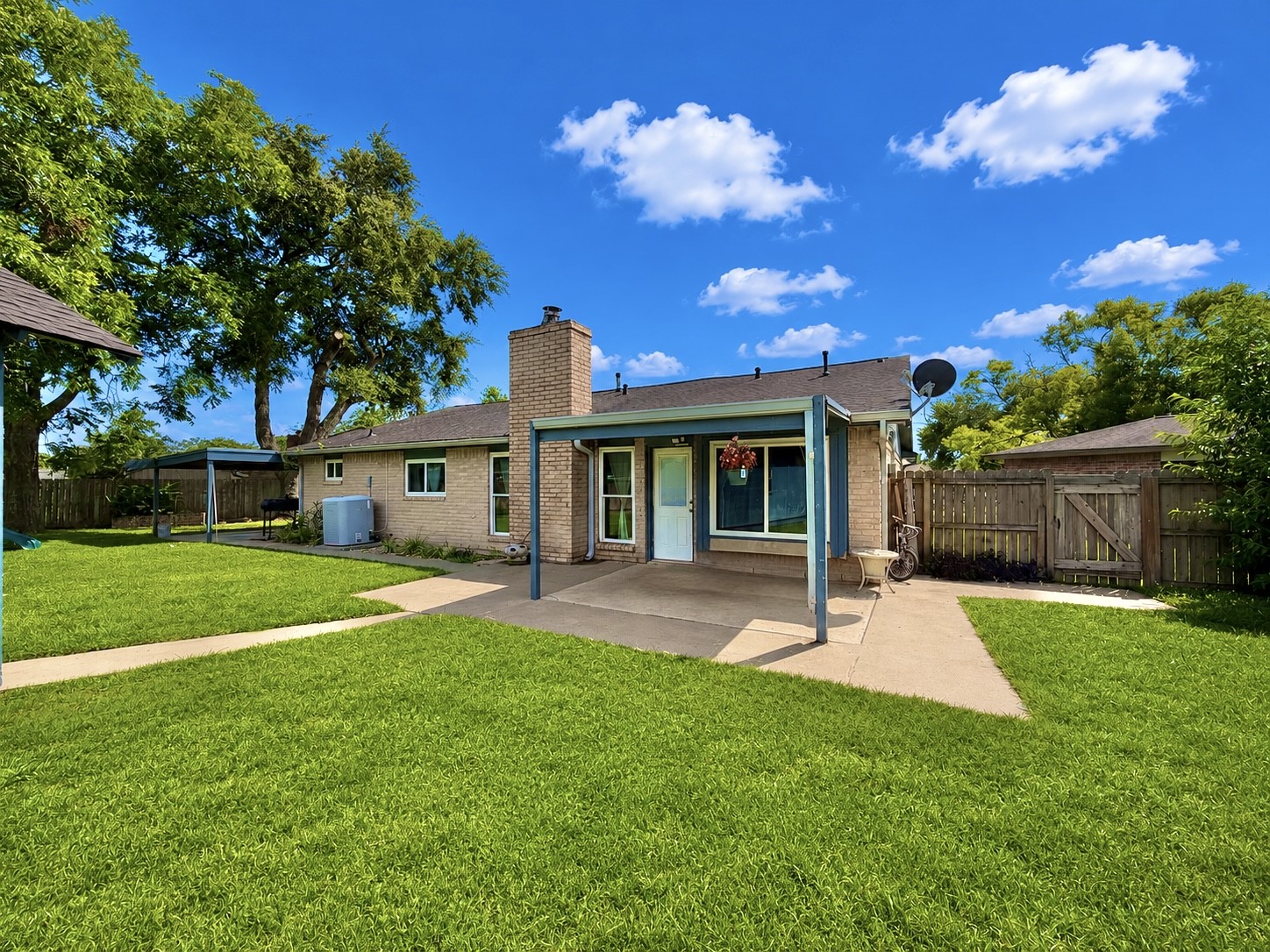 10 Lobo Court Angleton, TX 77515 - Photo 22 of 25