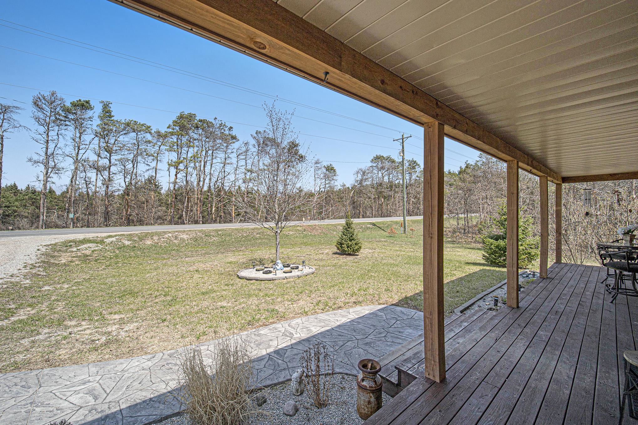 20169 Lindy Road Thompsonville, MI 49683 - Photo 5 of 28 1899309-4.JPG