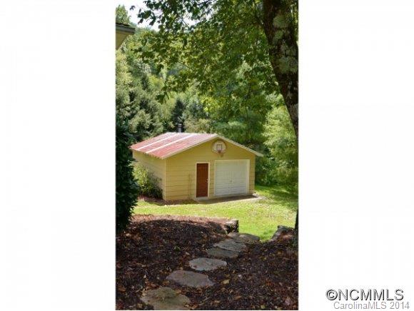 1271 Old Fort Road Fairview, NC 28730 - Photo 17 of 24 Gallery Image 17